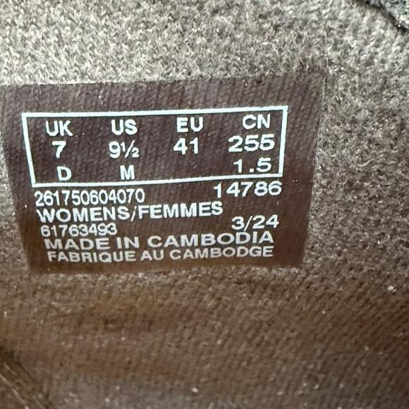 Clarks Boots Women's Size 9.5 Brown Ankle Booties Ring‎ Harness Side Zip Comfort - Picture 9 of 9